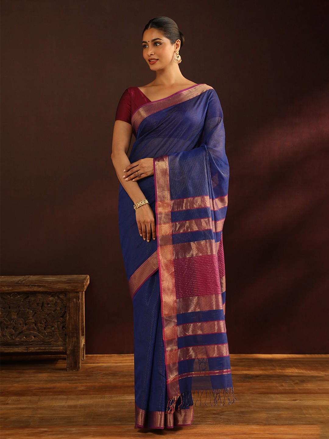 

Taneira Striped Woven Design Zari Silk Cotton Maheshwari Saree, Blue