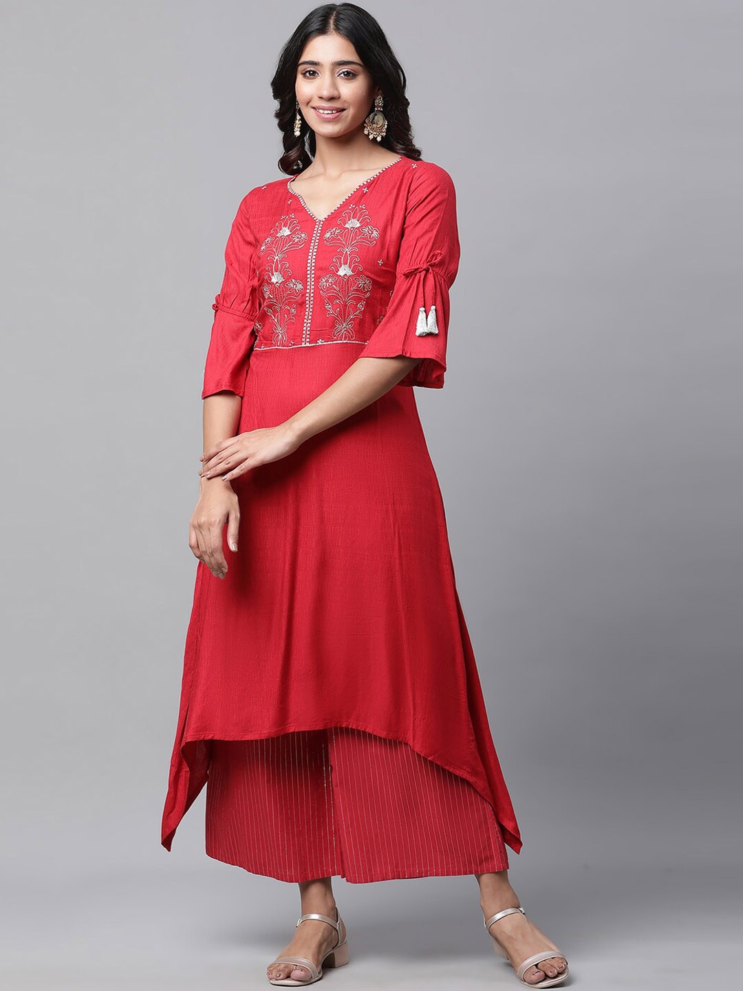 

AURELIA Ethnic Motifs Yoke Design Empire Thread Work Kurta with Palazzos, Red