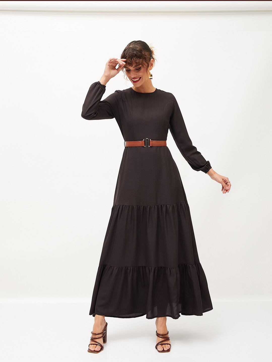 

SASSAFRAS Black Maxi Dress