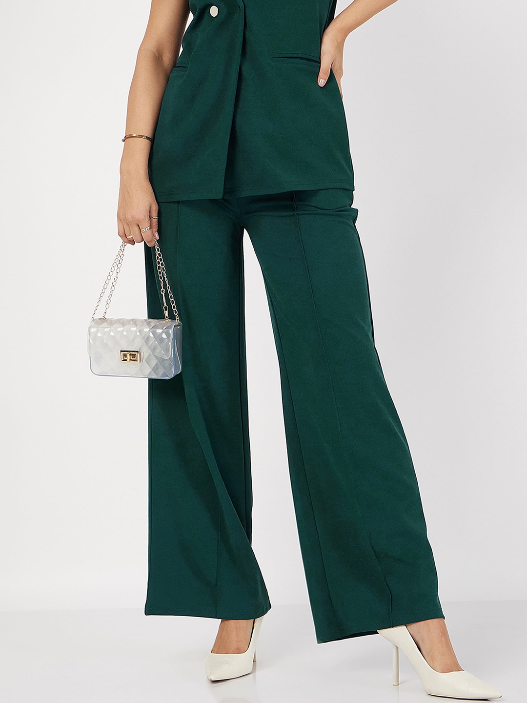 

SASSAFRAS Women Green High-Rise Parallel Trousers