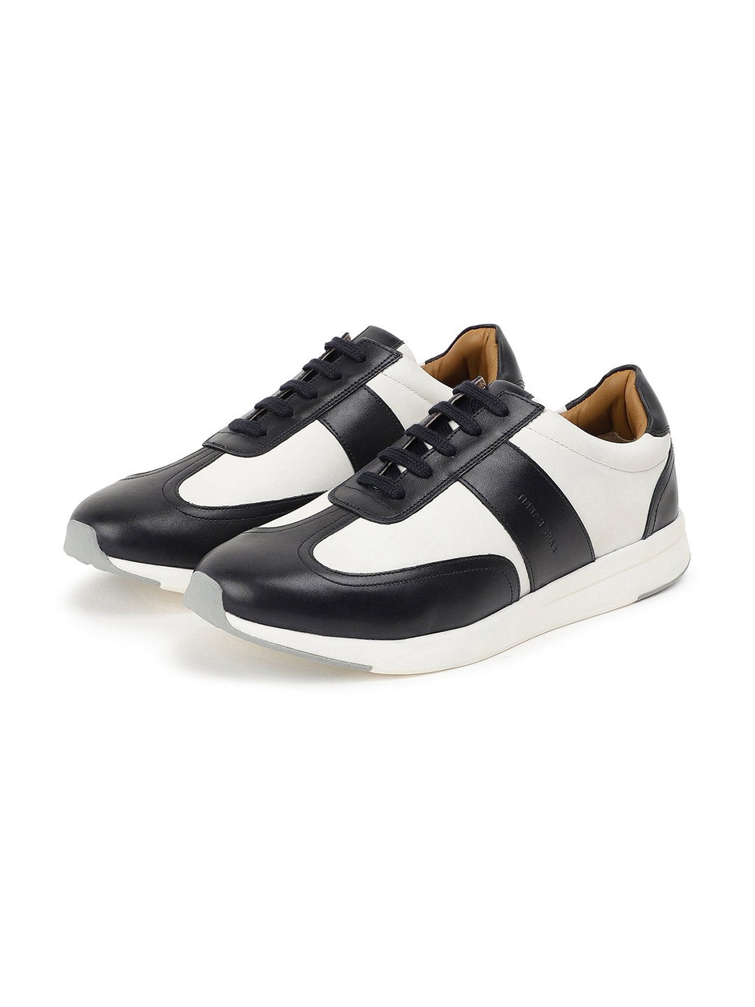 

RARE RABBIT Men Tom Colourblocked Leather Sneakers, Navy blue