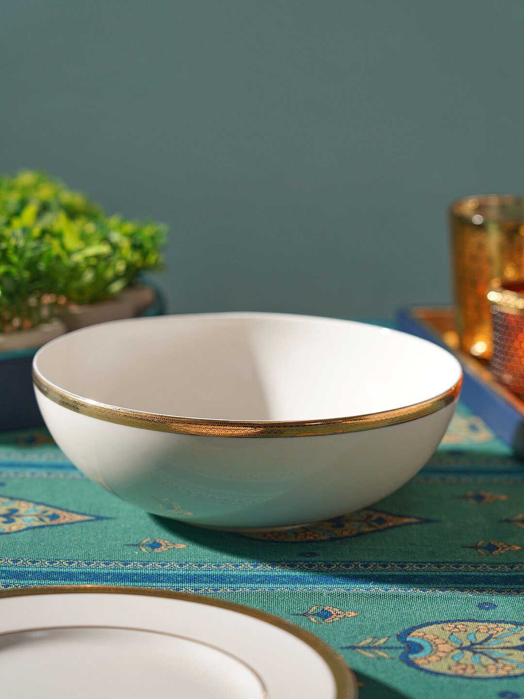 

Pure Home and Living White Rim Detail Ceramic Serving Bowl