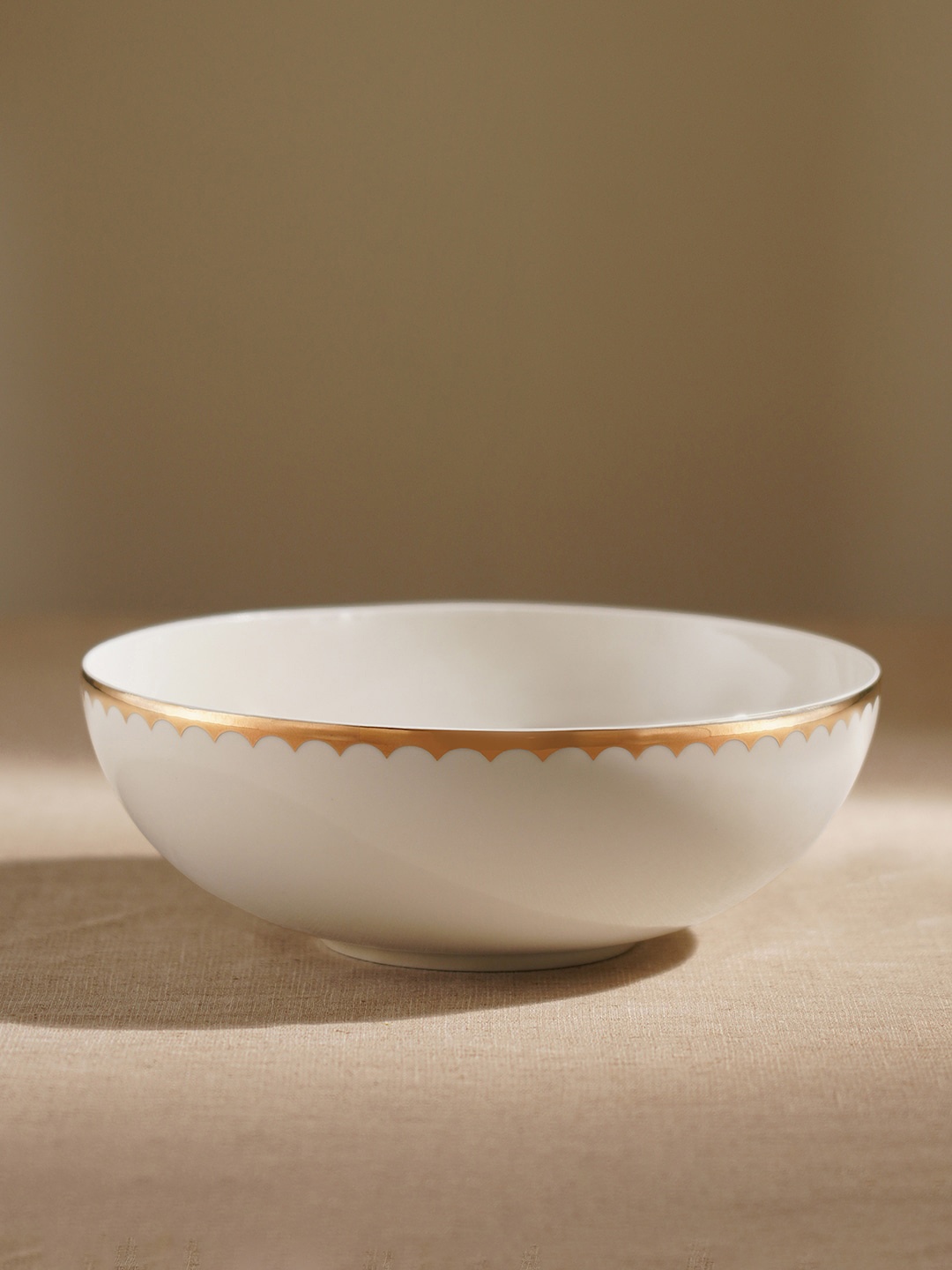 

Pure Home and Living White Scallop Details Ceramic Serving Bowl