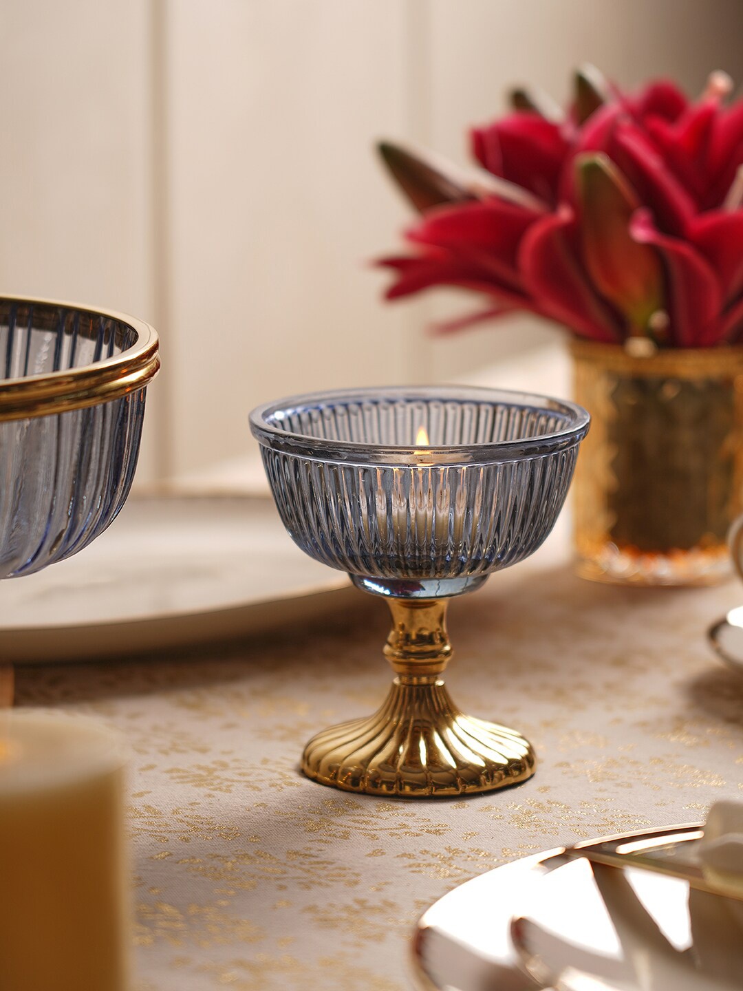 

Pure Home and Living Blue Textured Decorative Bowls With Stand