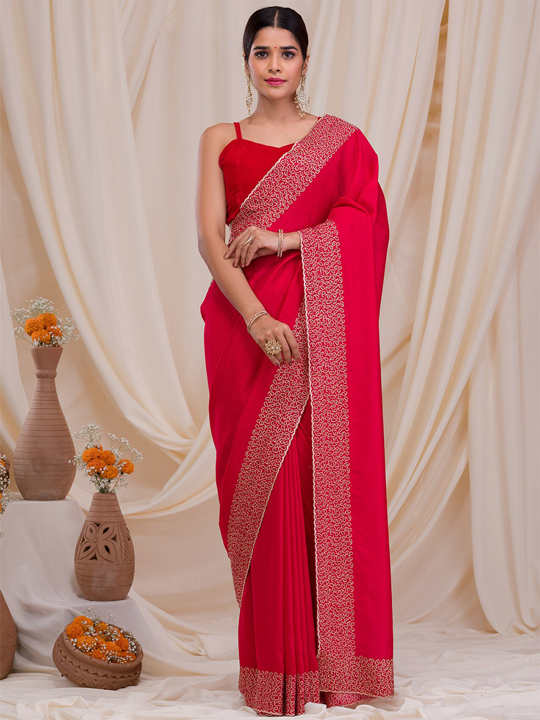 

Koskii Embroidered Bordered Saree, Pink