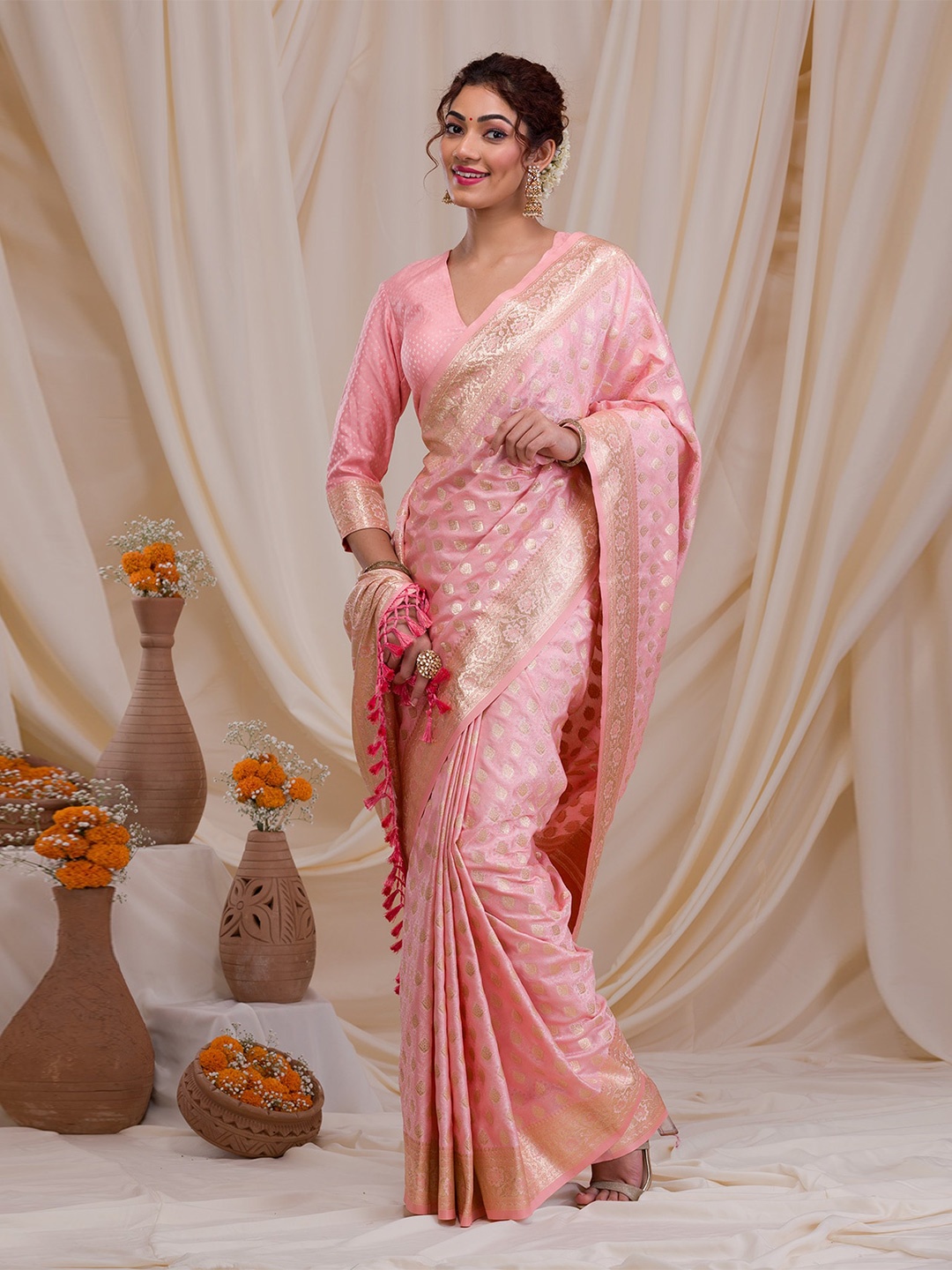 

Koskii Ethnic Motifs Woven Design Zari Art Silk Saree, Pink