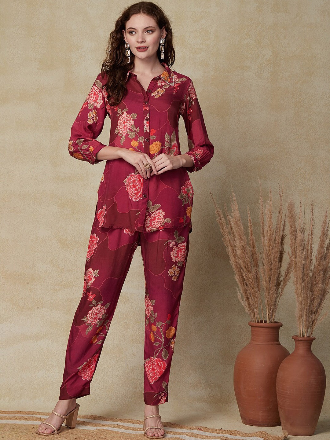 

FASHOR Floral Printed Embroidered Shirt With Trousers, Burgundy