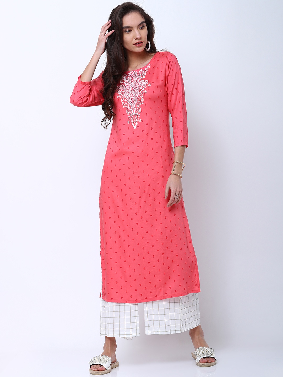 

Vishudh Women Coral & White Printed Straight Kurta