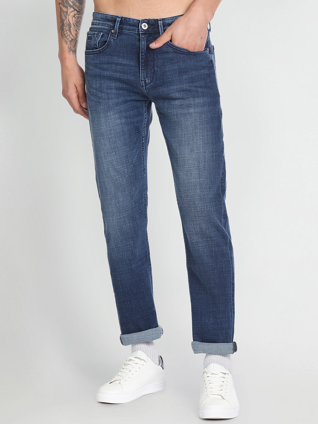 

Flying Machine Men Straight Fit Mid-Rise Light Fade Stretchable Jeans, Blue