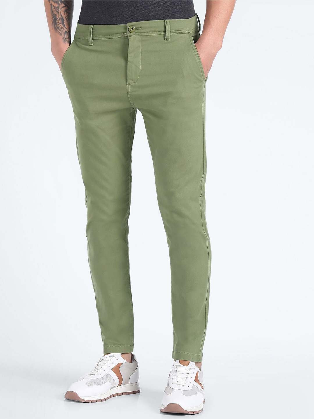 

Flying Machine Men Tapered Fit Regular Trousers, Green