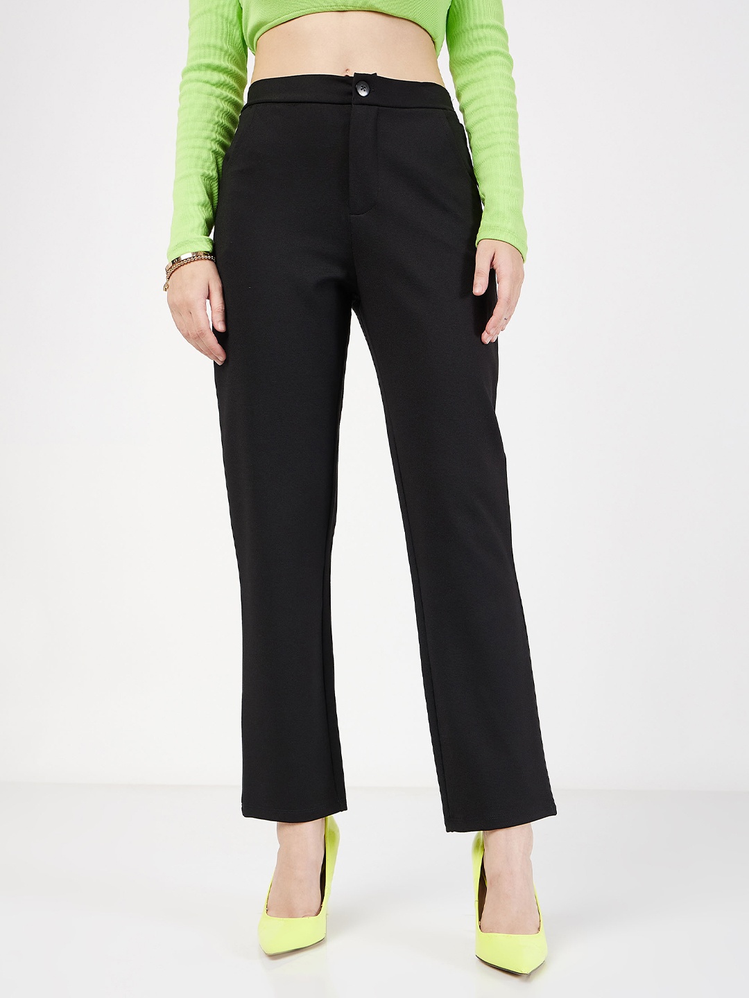 

SASSAFRAS Women Black Mid-Rise Slim Fit Trousers