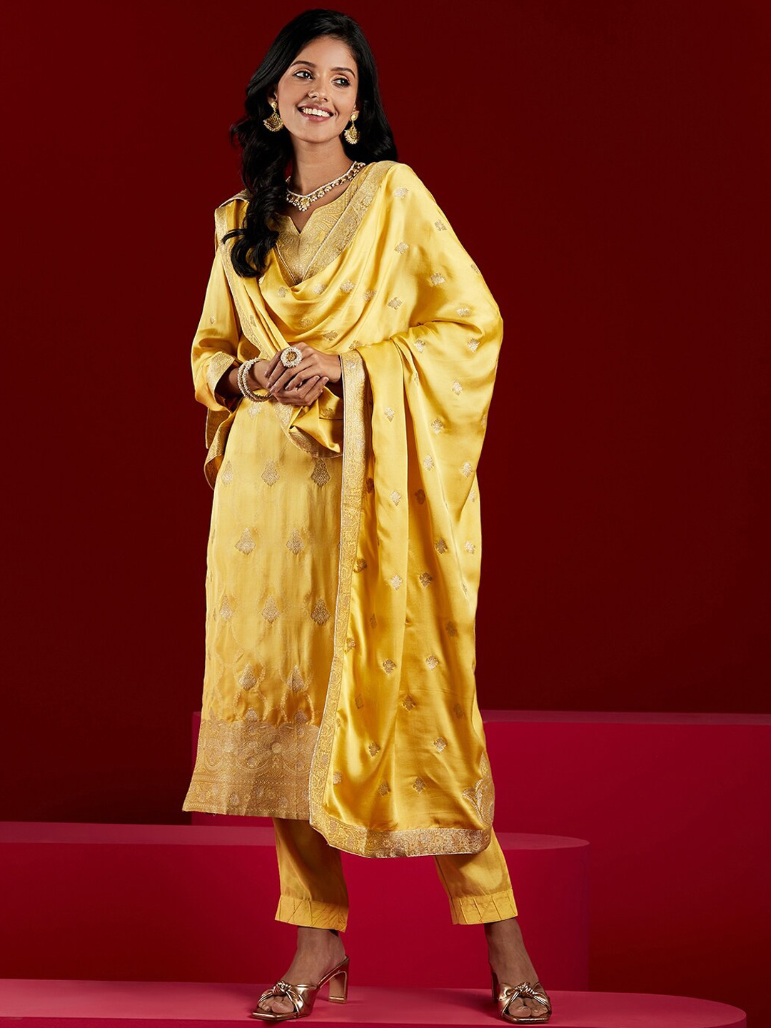 

Libas Art Floral Woven Design Pure Silk Kurta with Trousers & Dupatta, Yellow