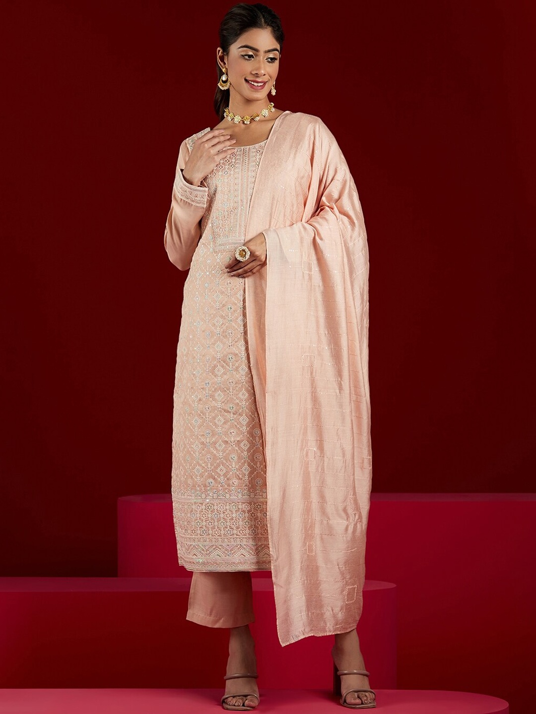 

Libas Art Ethnic Motifs Embroidered Regular Thread Work Kurta With Trousers & Dupatta, Peach