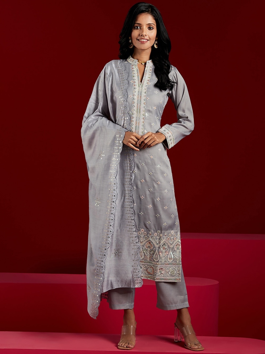 

Libas Art Floral Embroidered Mandarin Collar Kurta with Trousers & Dupatta, Grey