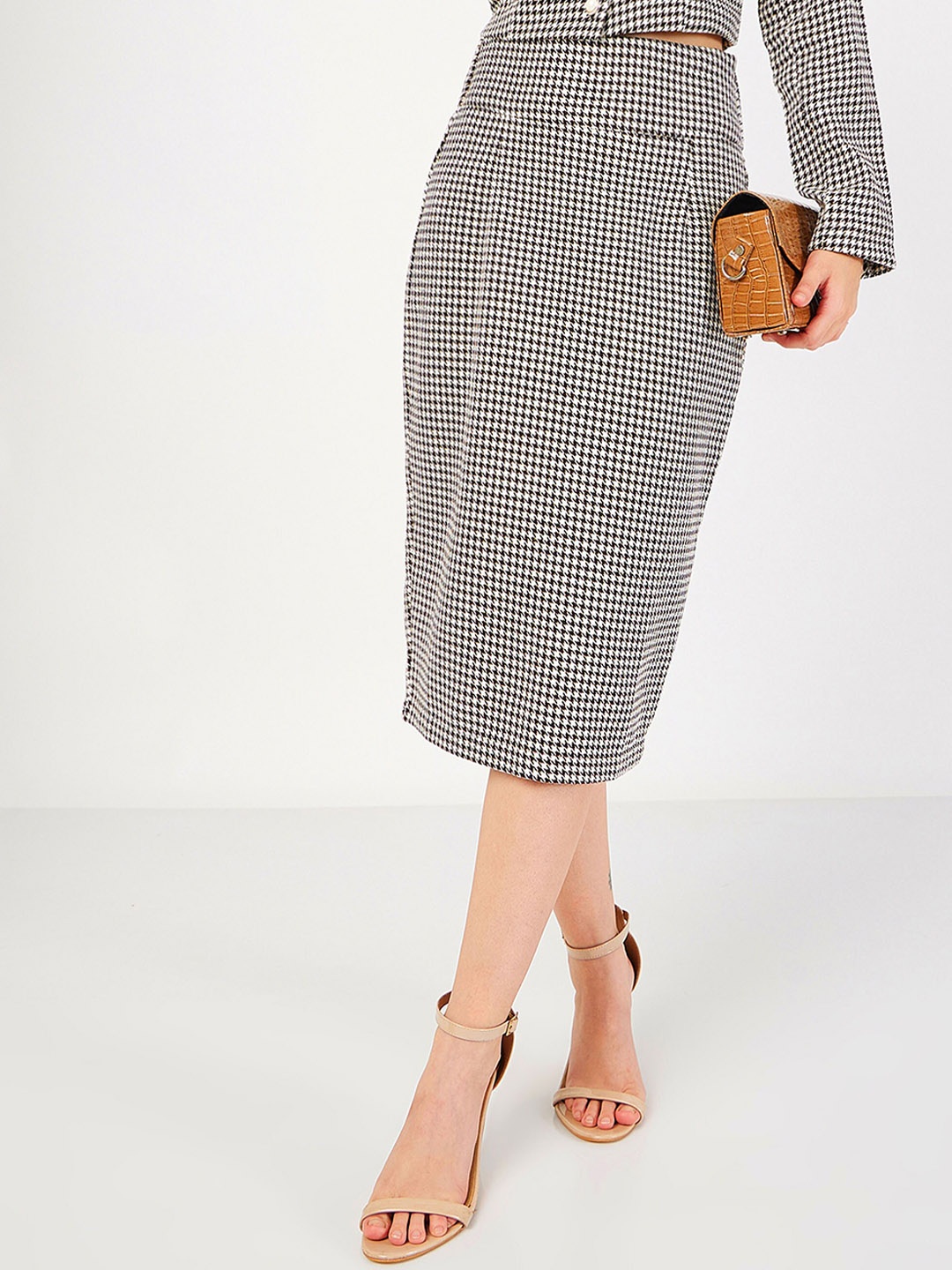 

SASSAFRAS Geometric Jacquard Tweed Pencil Skirt, Black