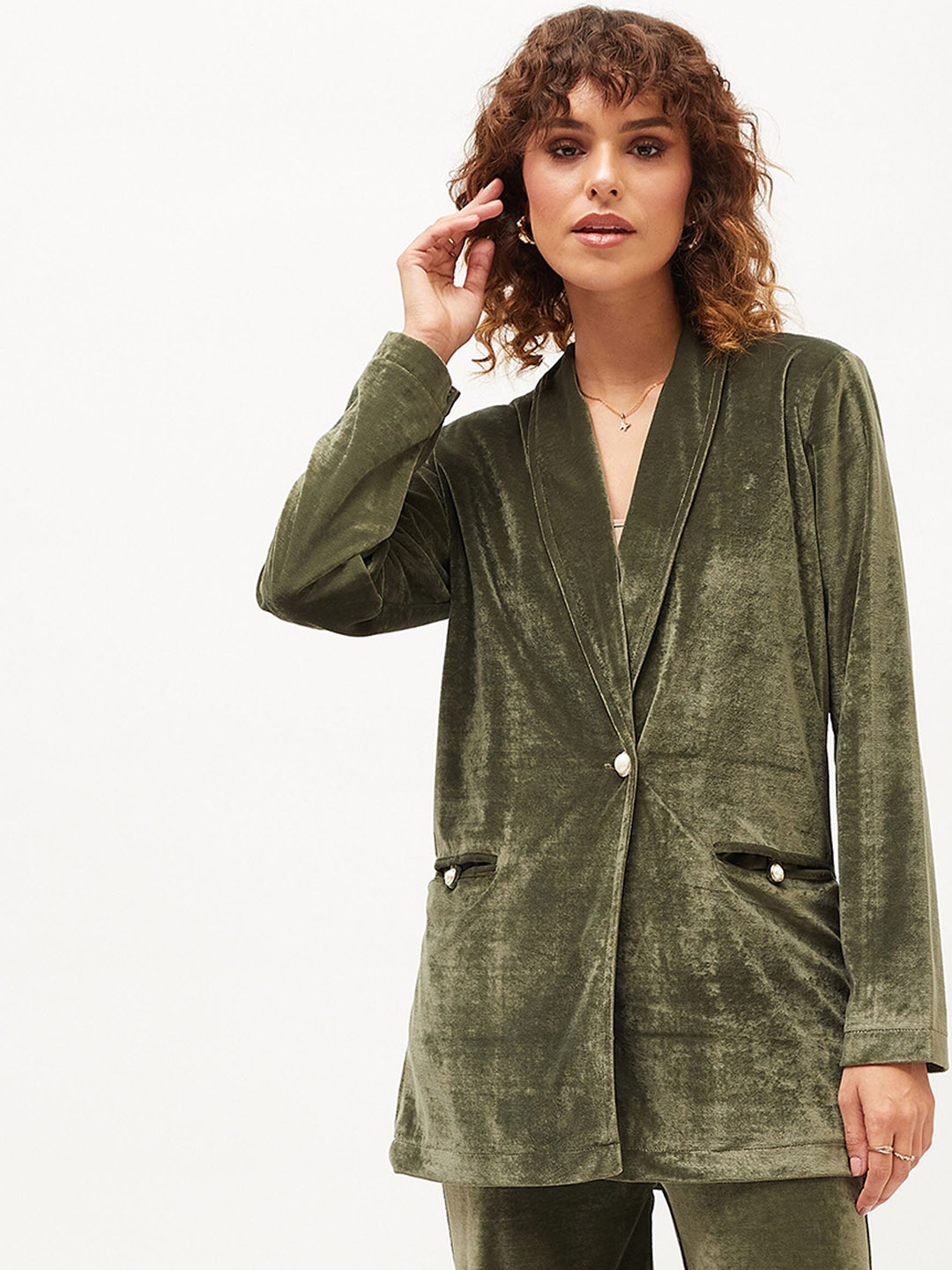 

SASSAFRAS Single-Breasted Velvet Shawl Collar Blazer, Olive