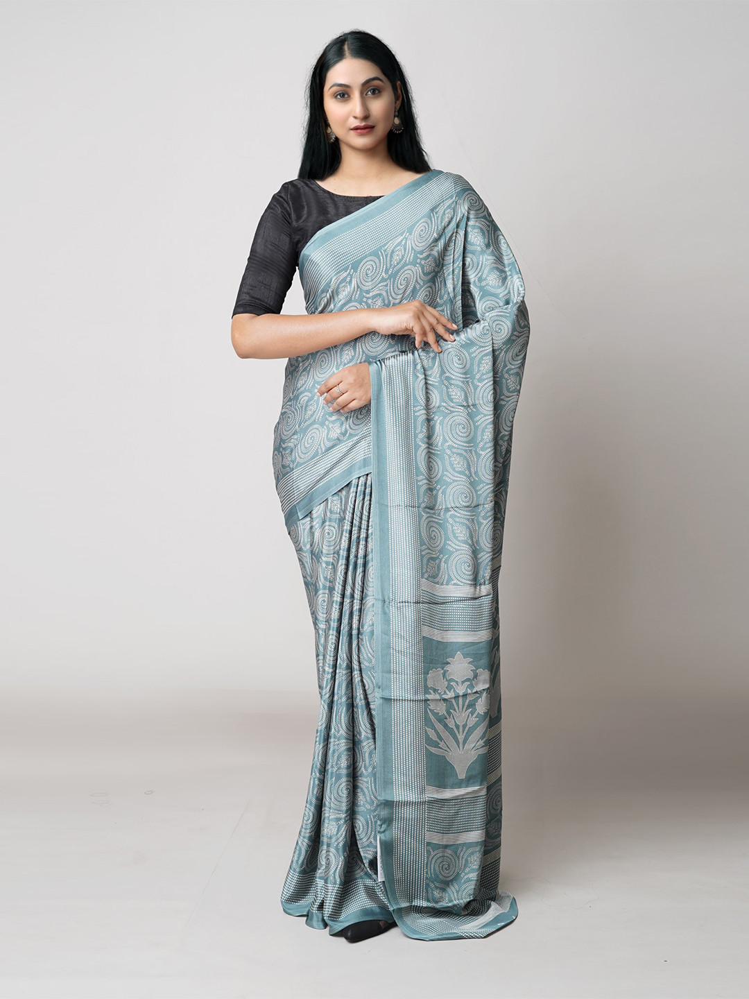 

Unnati Silks Ethnic Motifs Handloom Block Print Saree, Grey