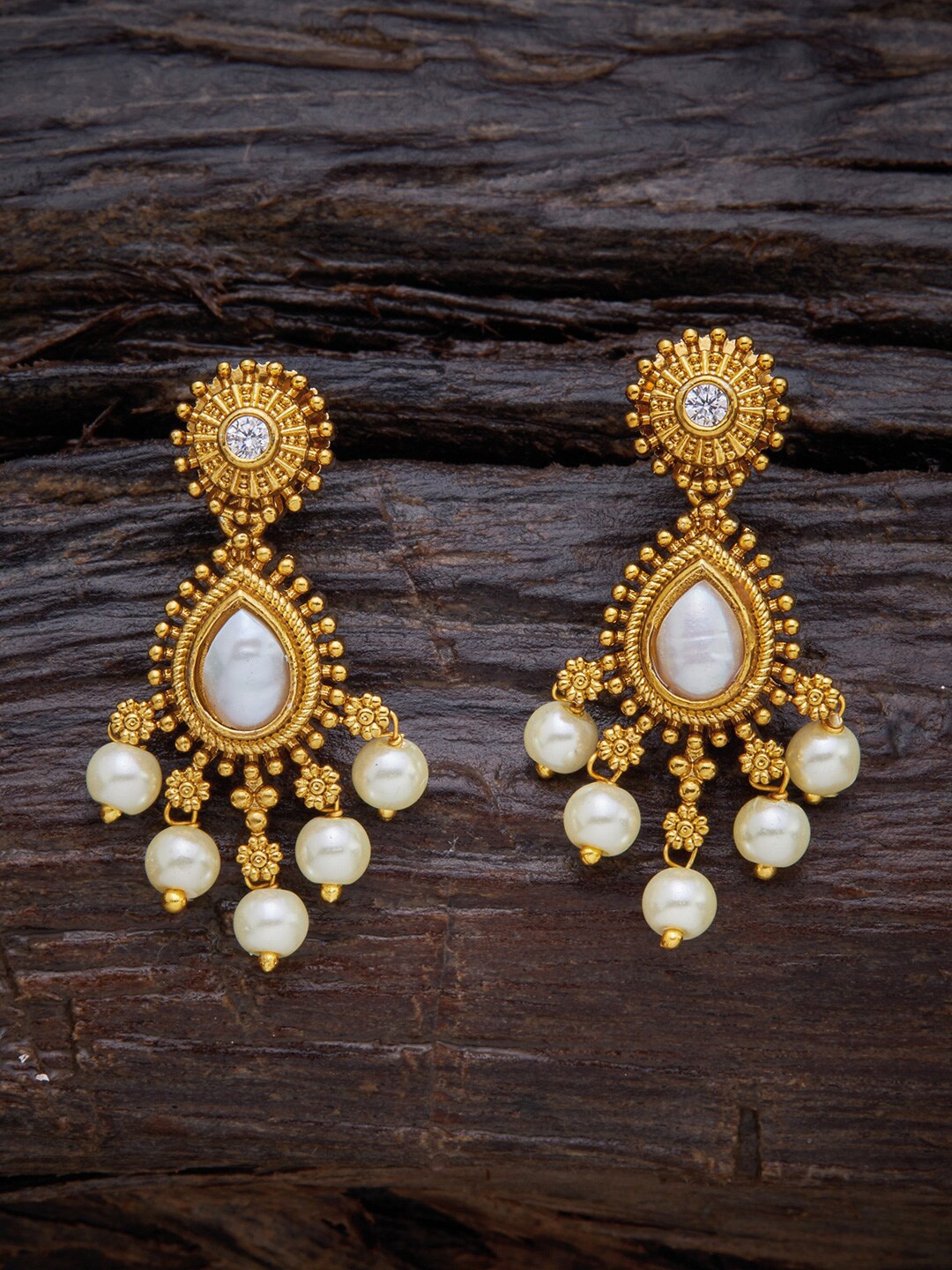 

Kushal's Fashion Jewellery Gold-Plated Pearl Teardrop Shaped Drop Earrings