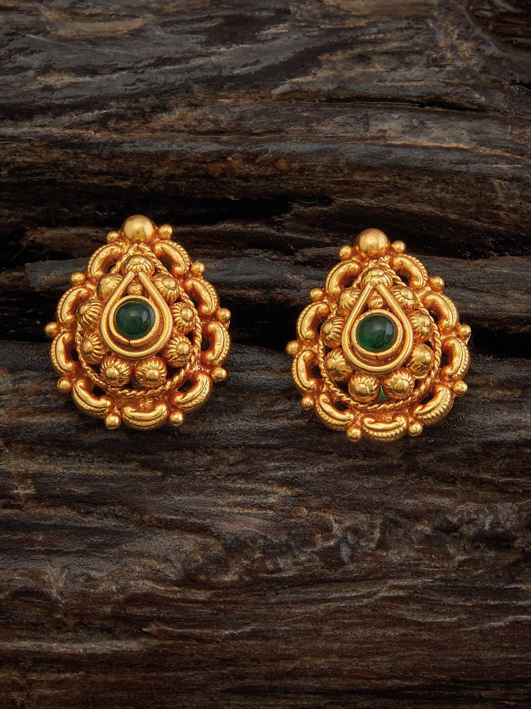 

Kushal's Fashion Jewellery Gold-Plated Stone-Studded Classic Studs Earrings