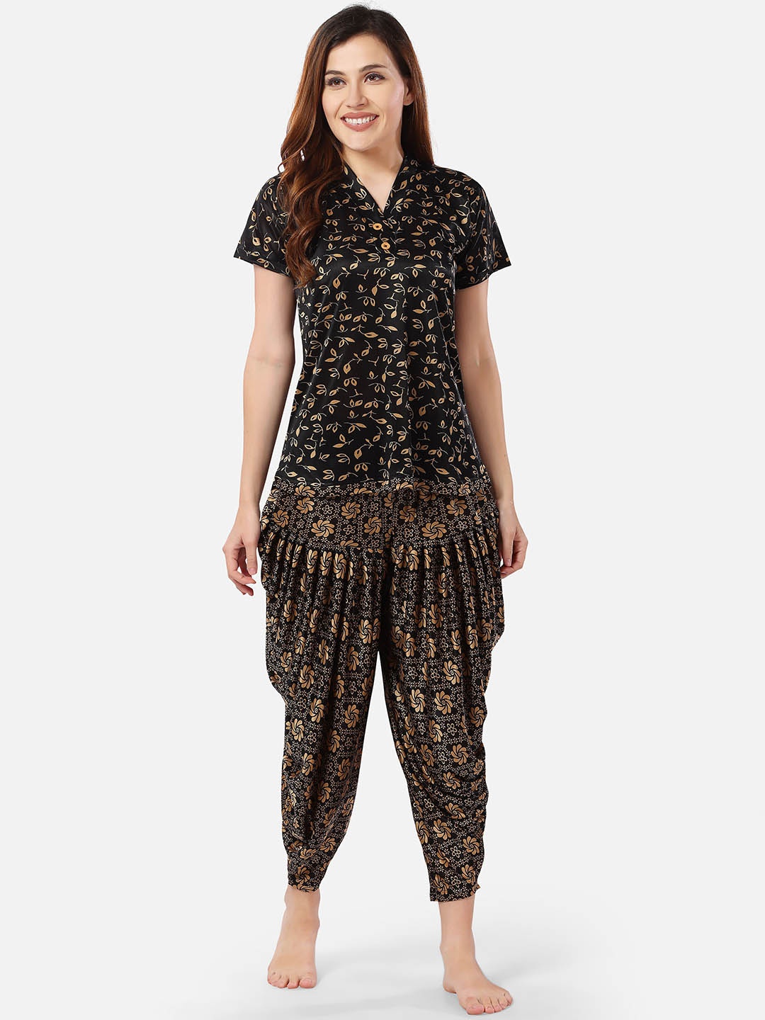 

Romaisa Floral Printed Satin Night suit, Black