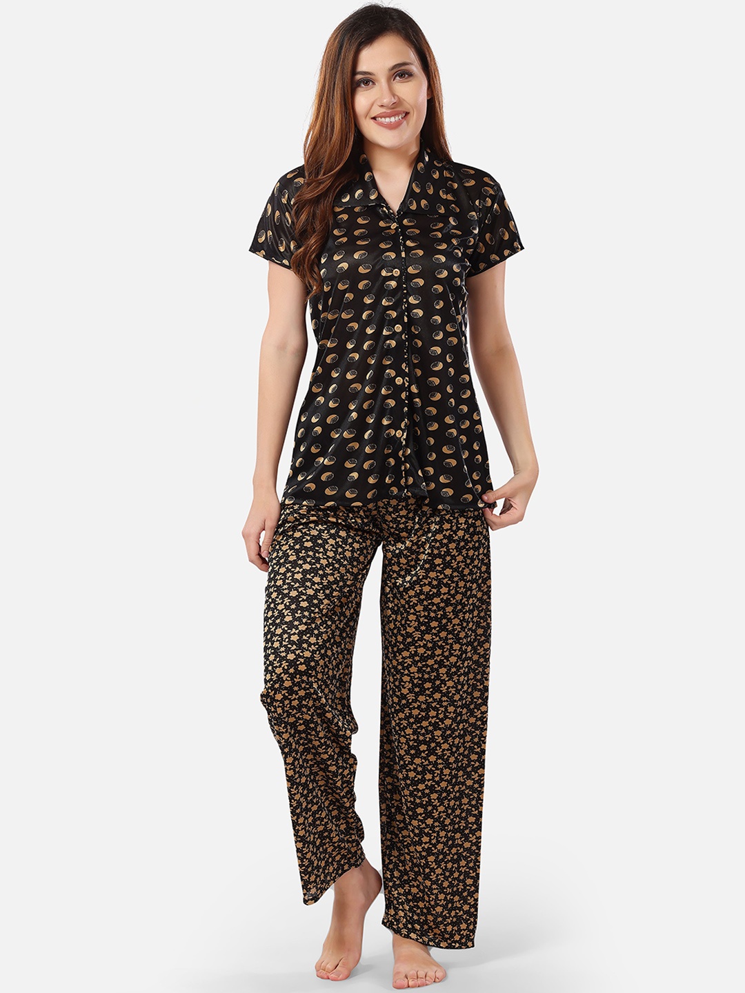 

Romaisa Printed Satin Night suit, Black