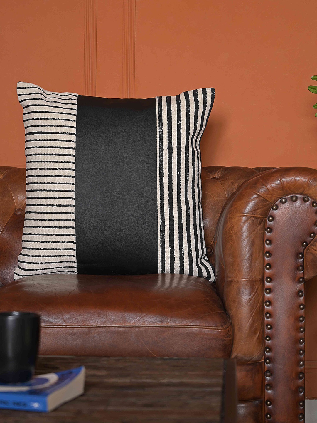 

CURIOUS LIFESTYLE White & Black Striped Square Cushion Cover