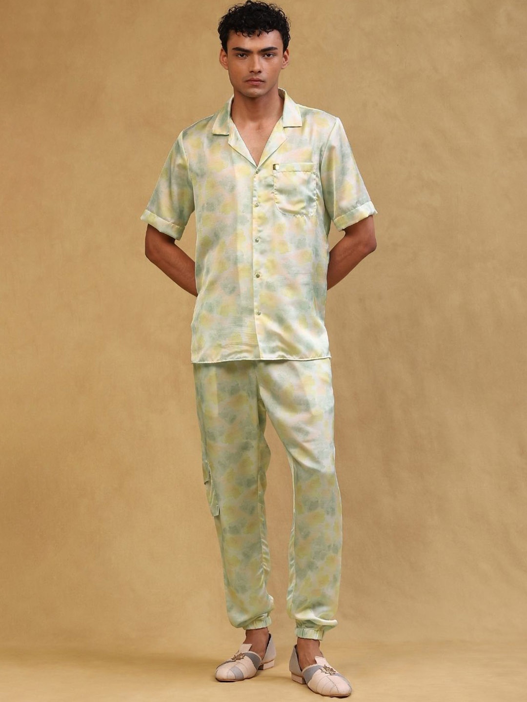 

Soniya g Abstract Printed Shirt Collar Linen Shirt & Trousers, Green