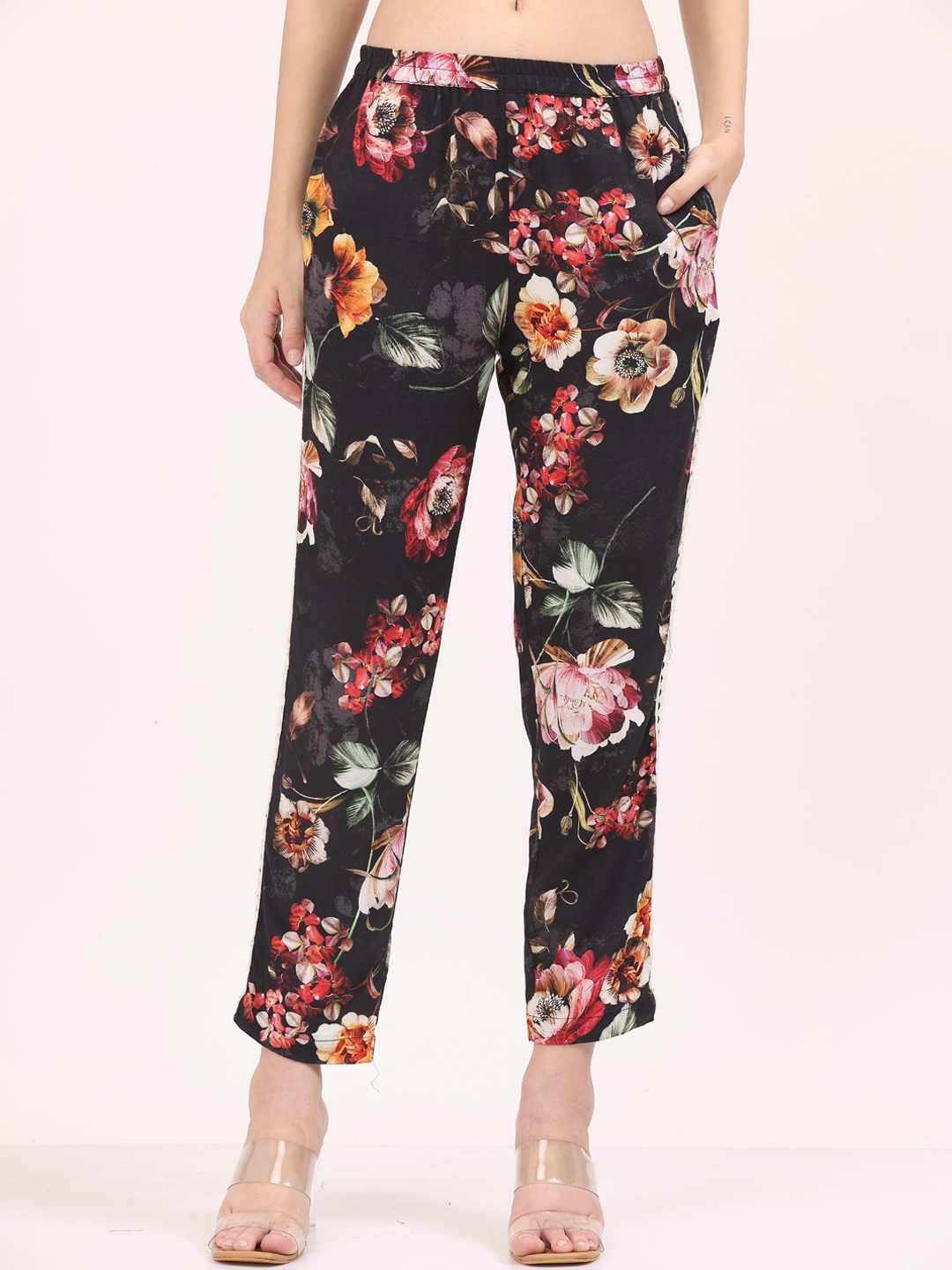 

TSM Women Floral Printed Comfort Trousers, Black