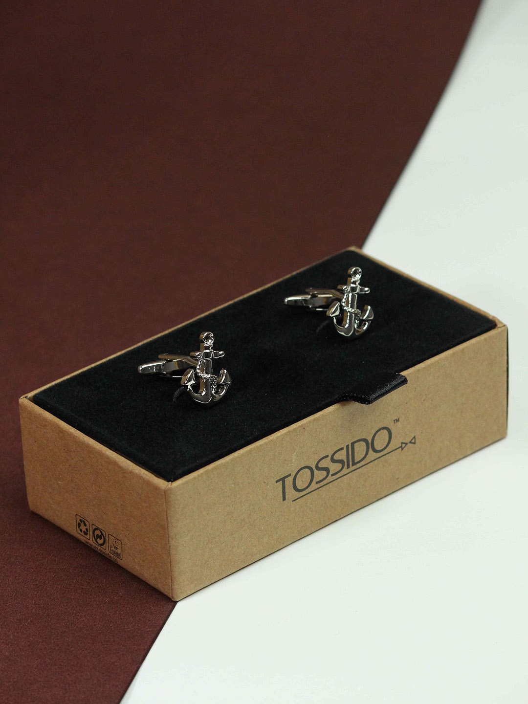 

Tossido Quirky Cufflink, Silver