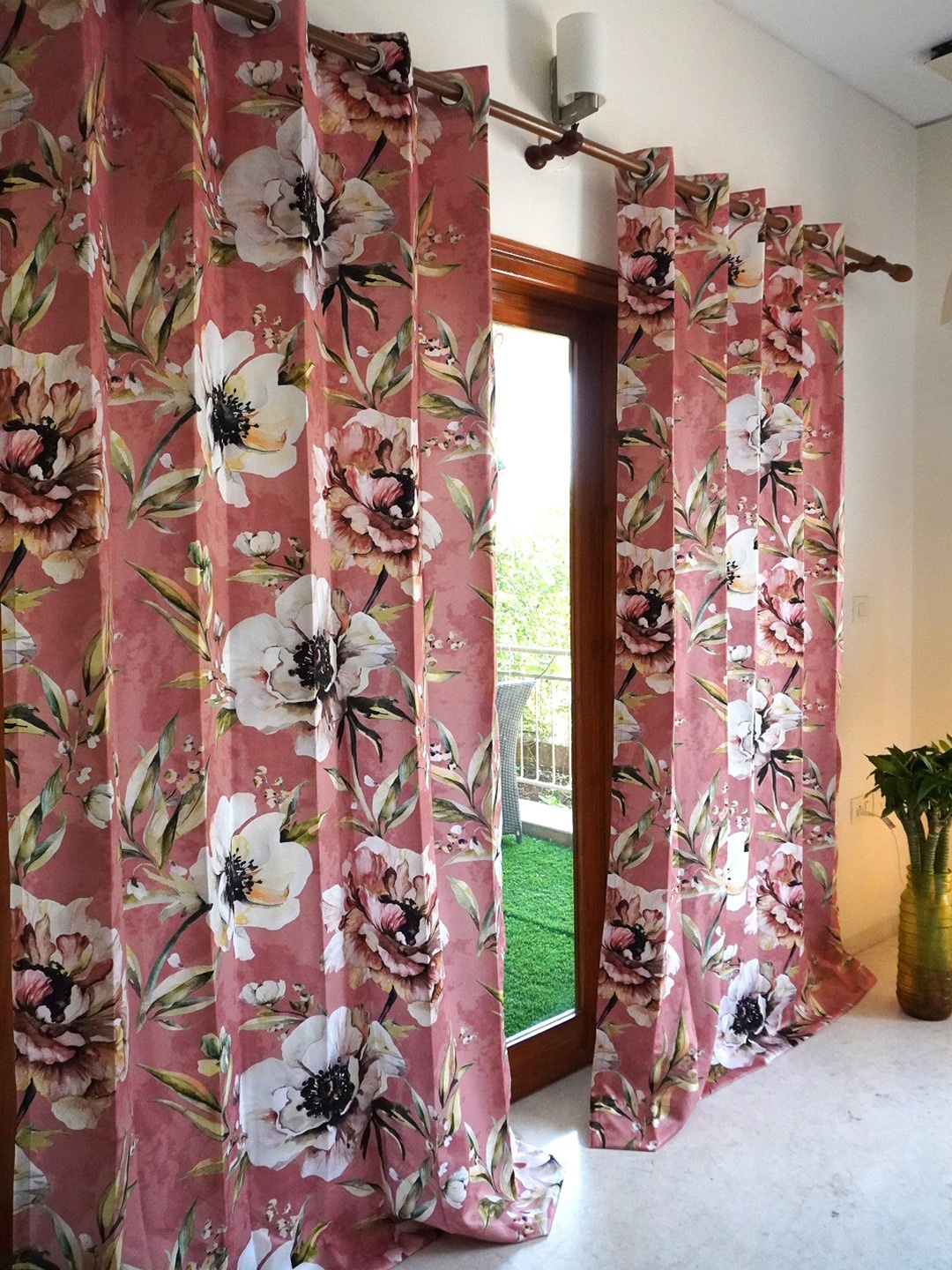 

TARA- Sparkling Homes Pink & White Floral Window Curtain