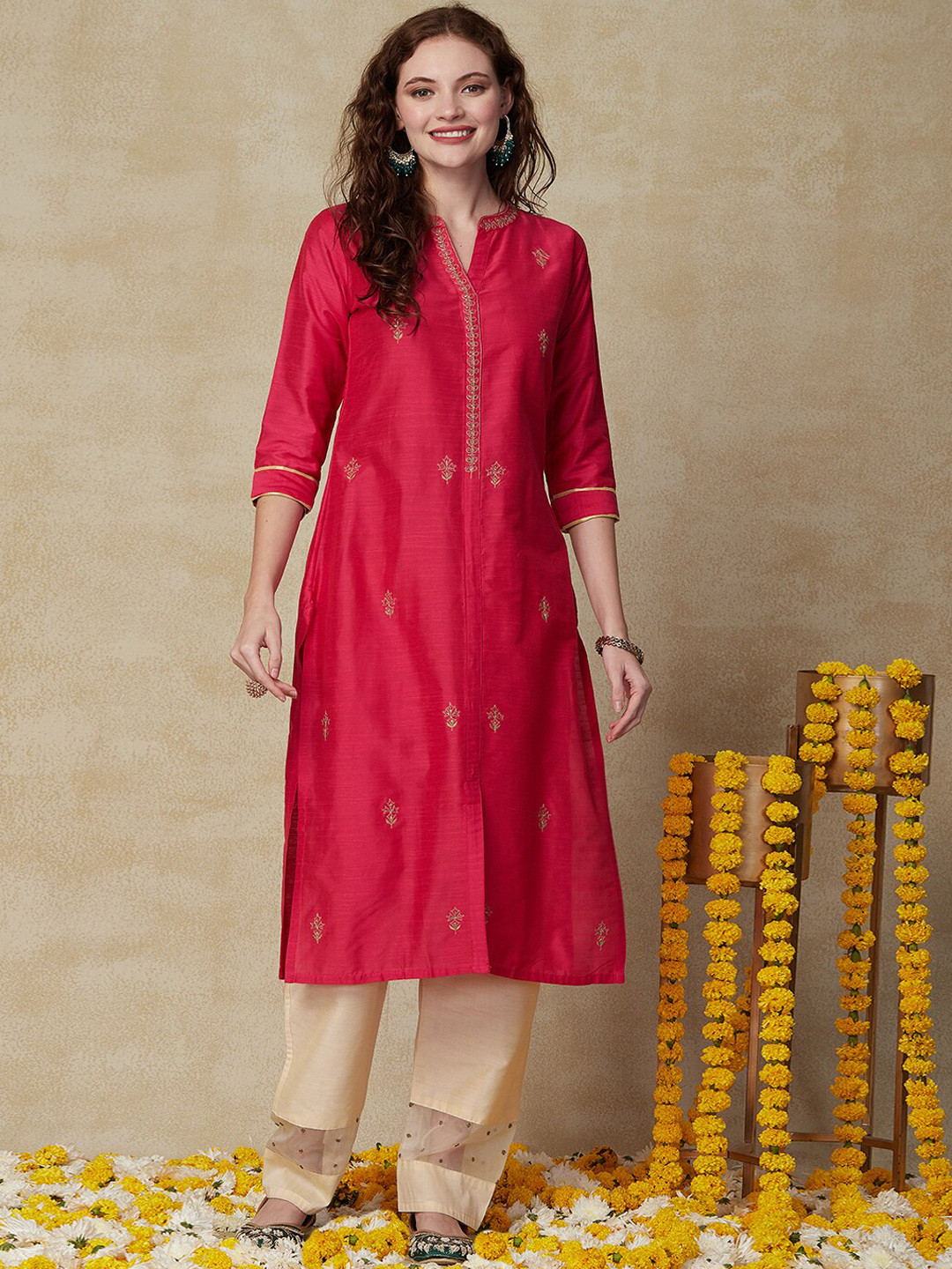 

FASHOR Ethnic Motifs Embroidered Thread Work Kurta, Pink