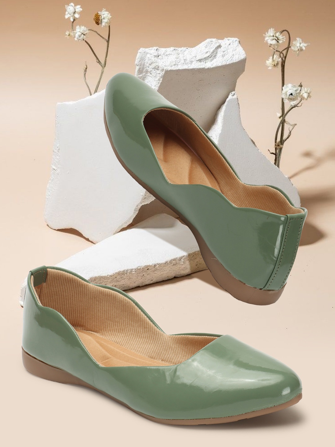 

CLOSHO Pointed Toe Work Ballerinas, Green