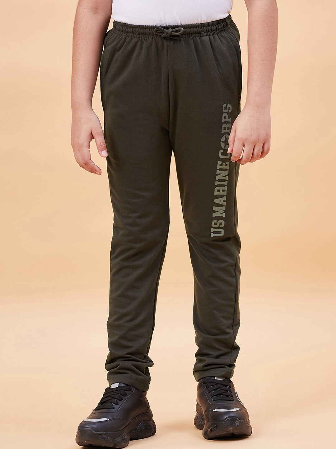 

Ben & Joe Kids Typography Printed Mid-Rise Anti-Microbial Track Pants, Green