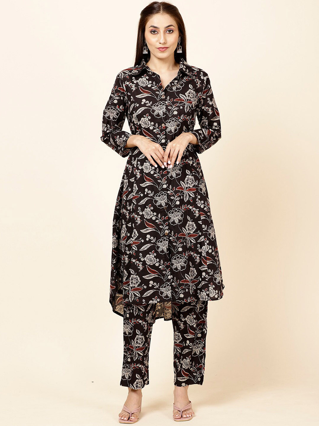 

Meena Bazaar Floral Printed Regular Kurta with Trousers, Black