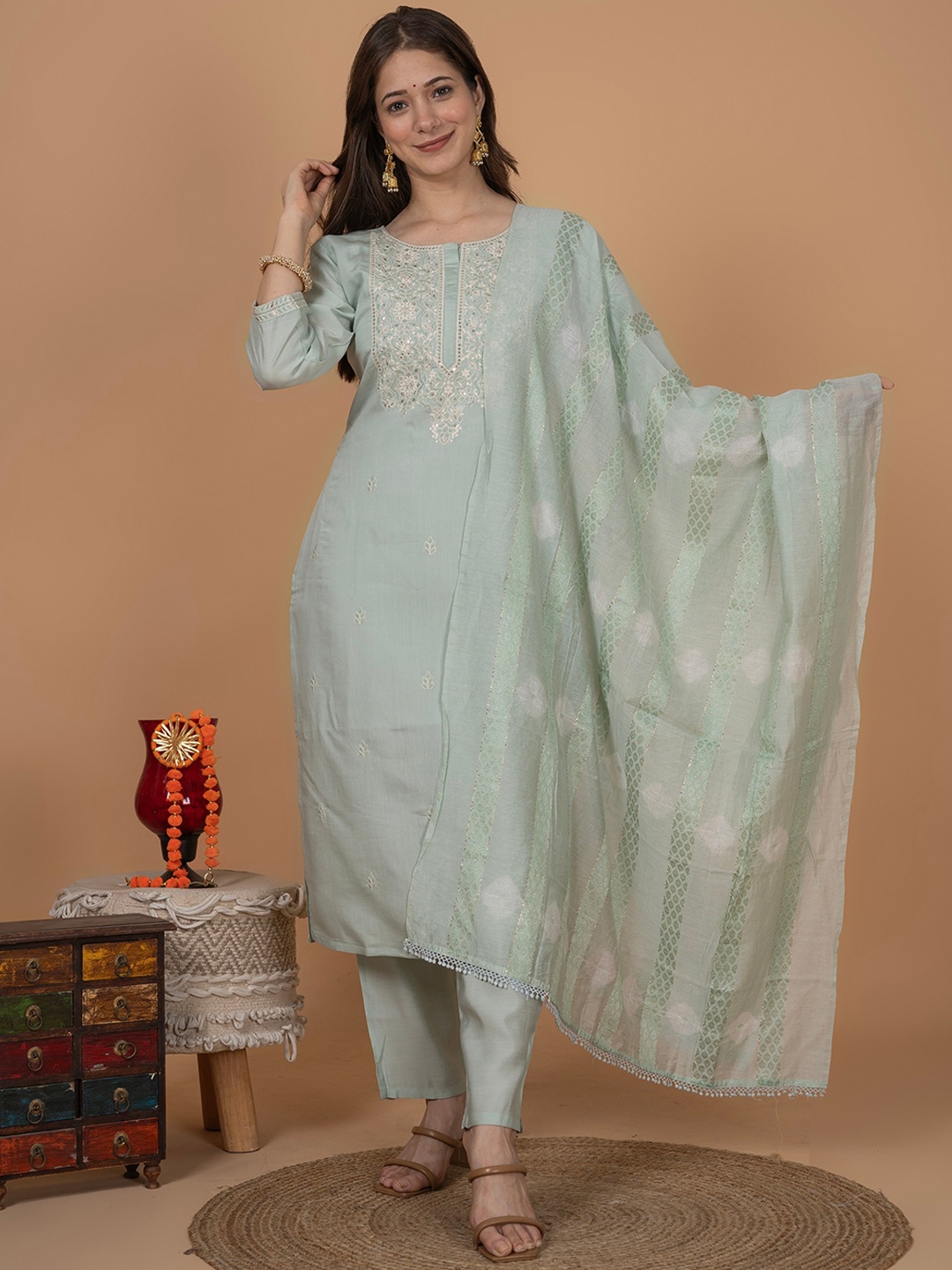 

MissKurti Floral Embroidered Pure Silk Kurta with Trousers & Dupatta, Sea green