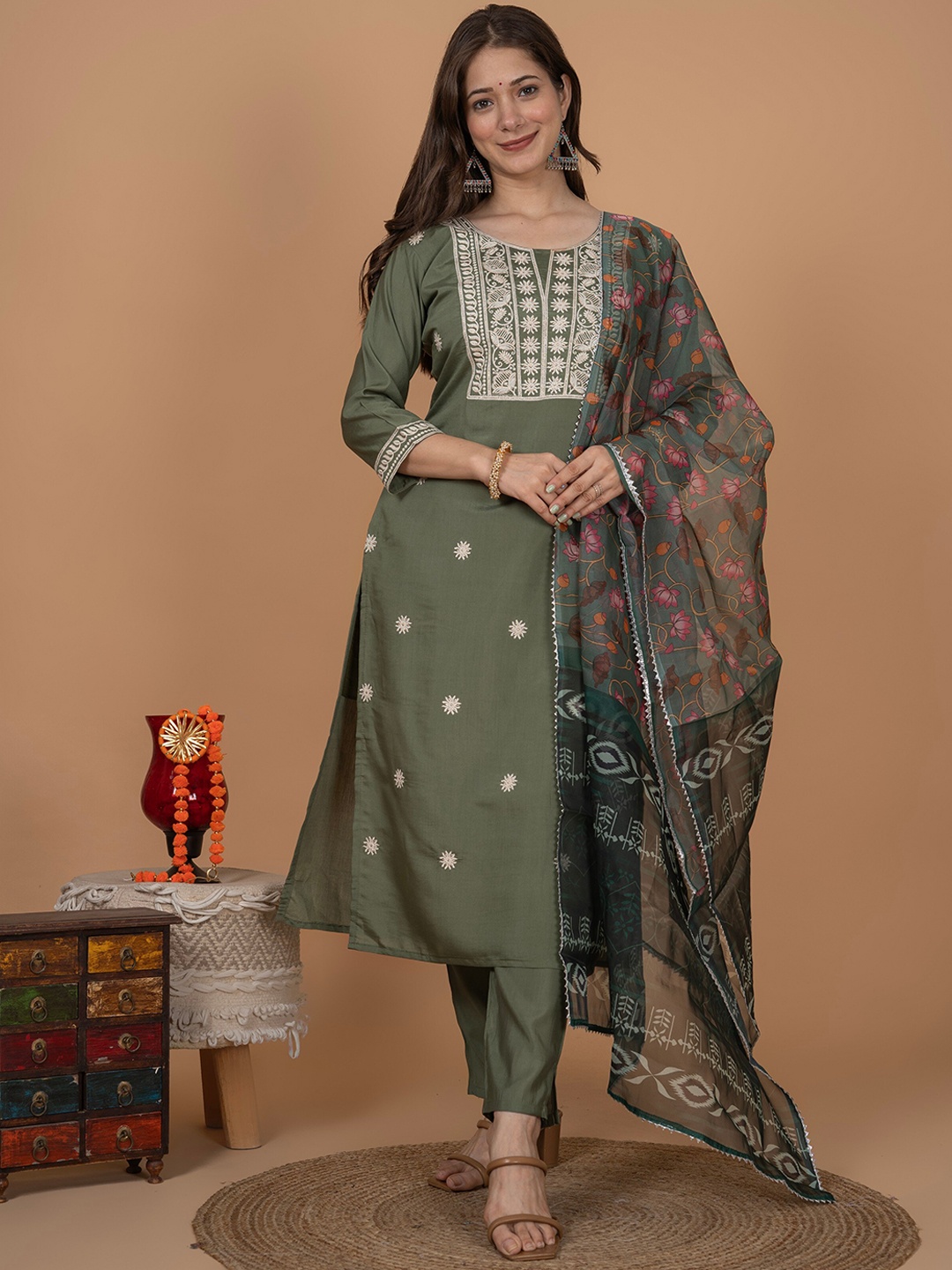 

MissKurti Ethnic Motifs Embroidered Thread Work Pure Silk Kurta With Trousers & Dupatta, Olive