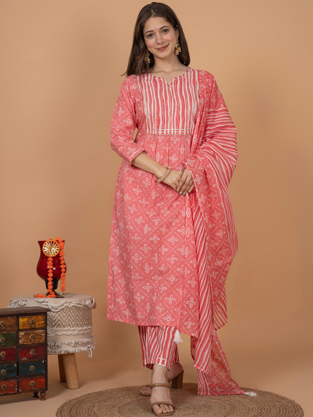 

MissKurti Ethnic Motifs Printed Pure Cotton Kurta With Trousers & Dupatta, Pink