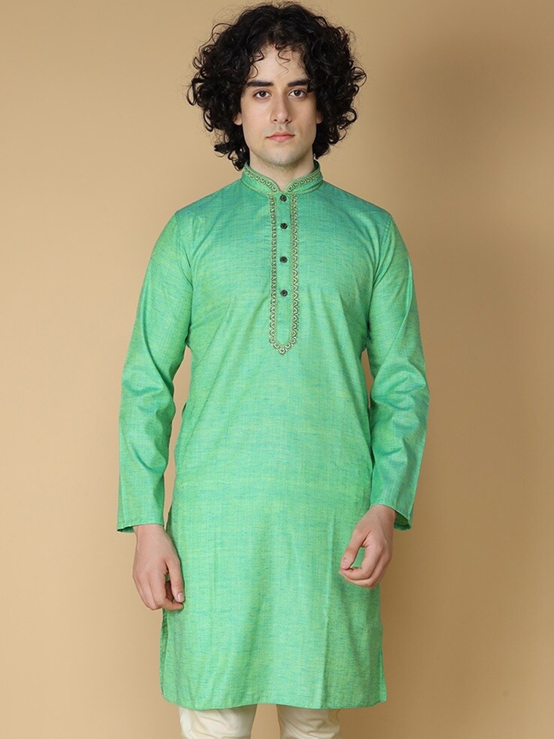 

Sultan The King Of Kurta Mandarin Collar Thread Work Cotton Straight Kurta, Green
