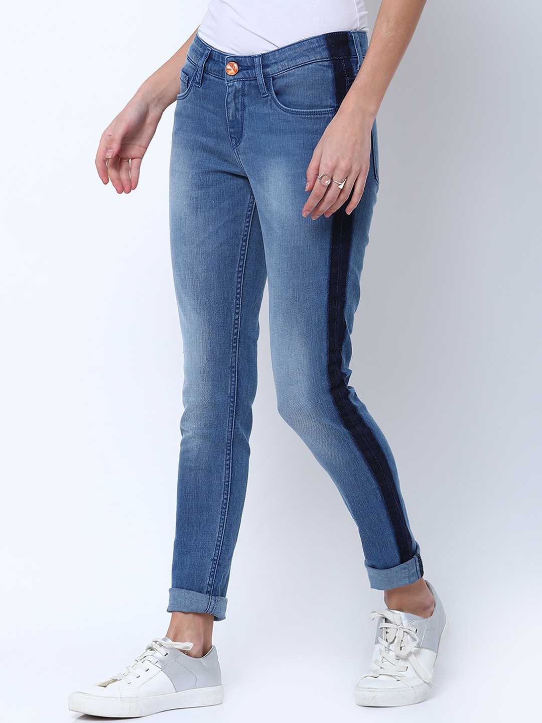 

Tokyo Talkies Women Blue Skinny Fit Mid-Rise Clean Look Stretchable Jeans