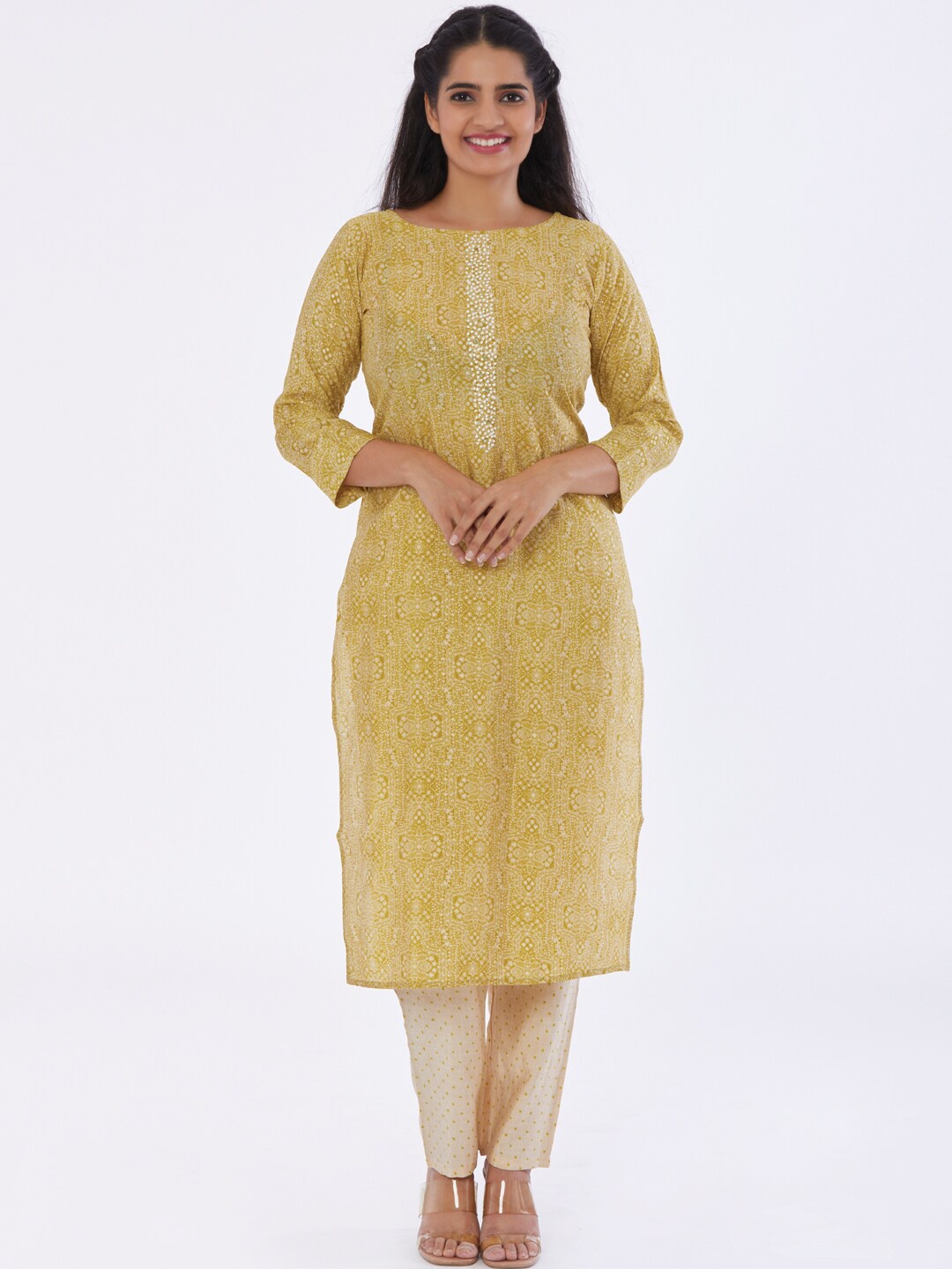 

taruni Floral Printed Kurta With Trousers, Lime green