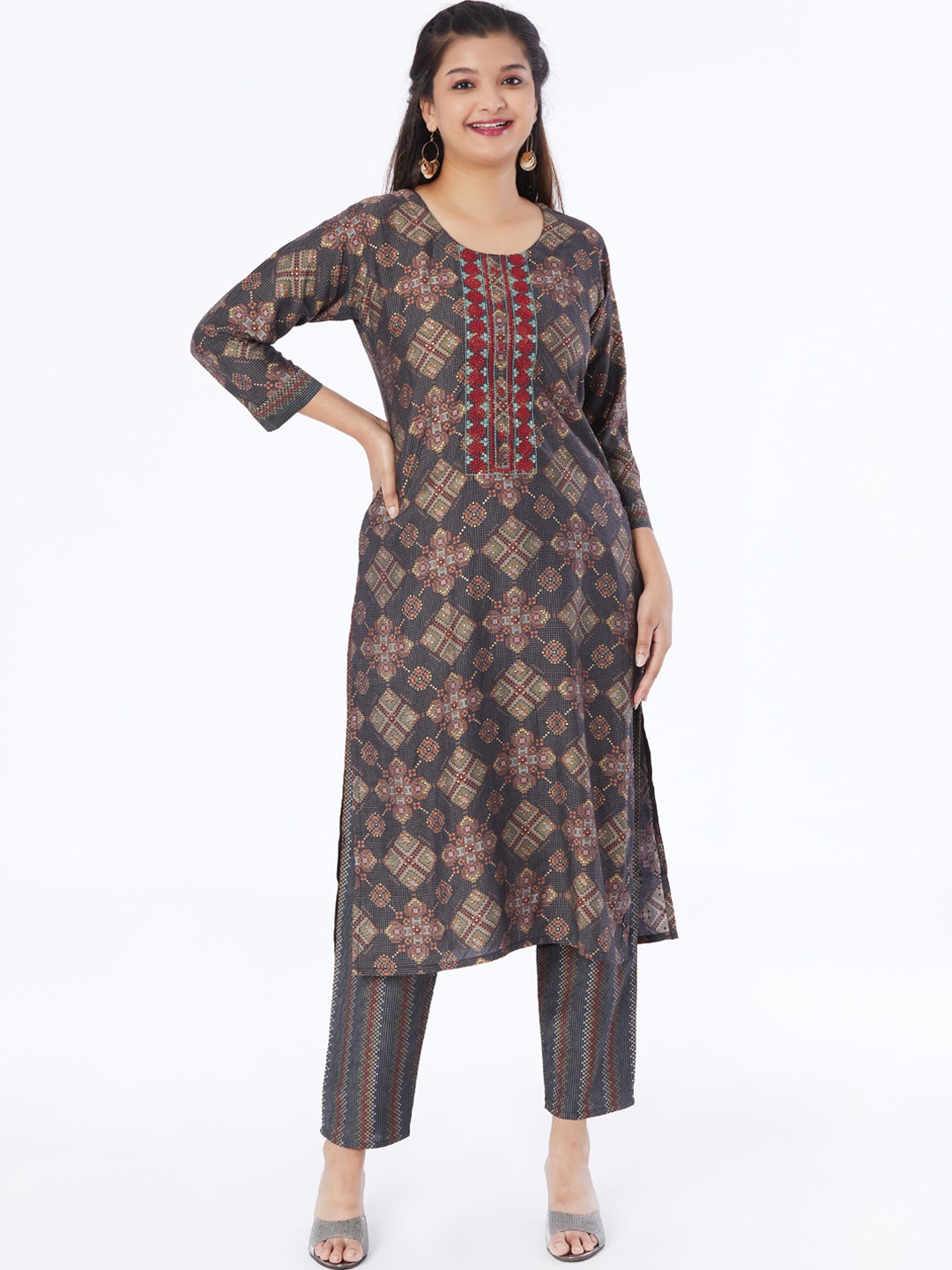 

taruni Ethnic Motifs Printed Thread Work Regular Kurta With Trousers, Black