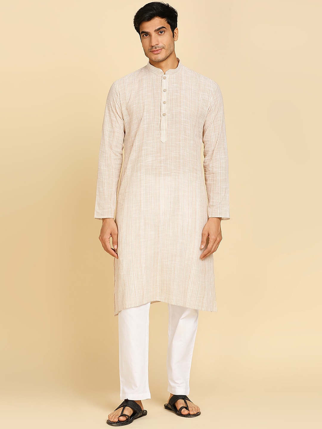 

RAJUBHAI HARGOVINDAS Striped Mandarin Collar Cotton Regular Kurtas, Brown