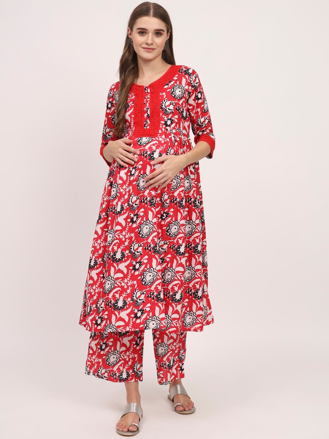 

Aujjessa Floral Printed Maternity A-Line Pure Cotton Kurta with Trousers, Red