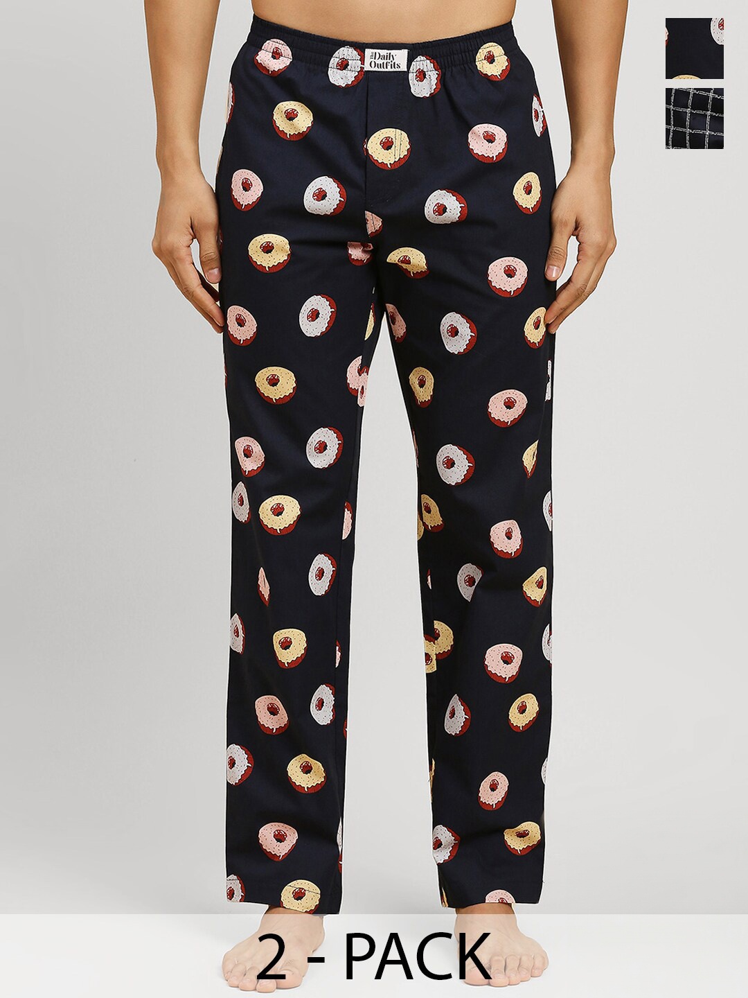 

THE DAILY OUTFITS Men Pack Of 2 Printed Pure Cotton Lounge Pants, Black