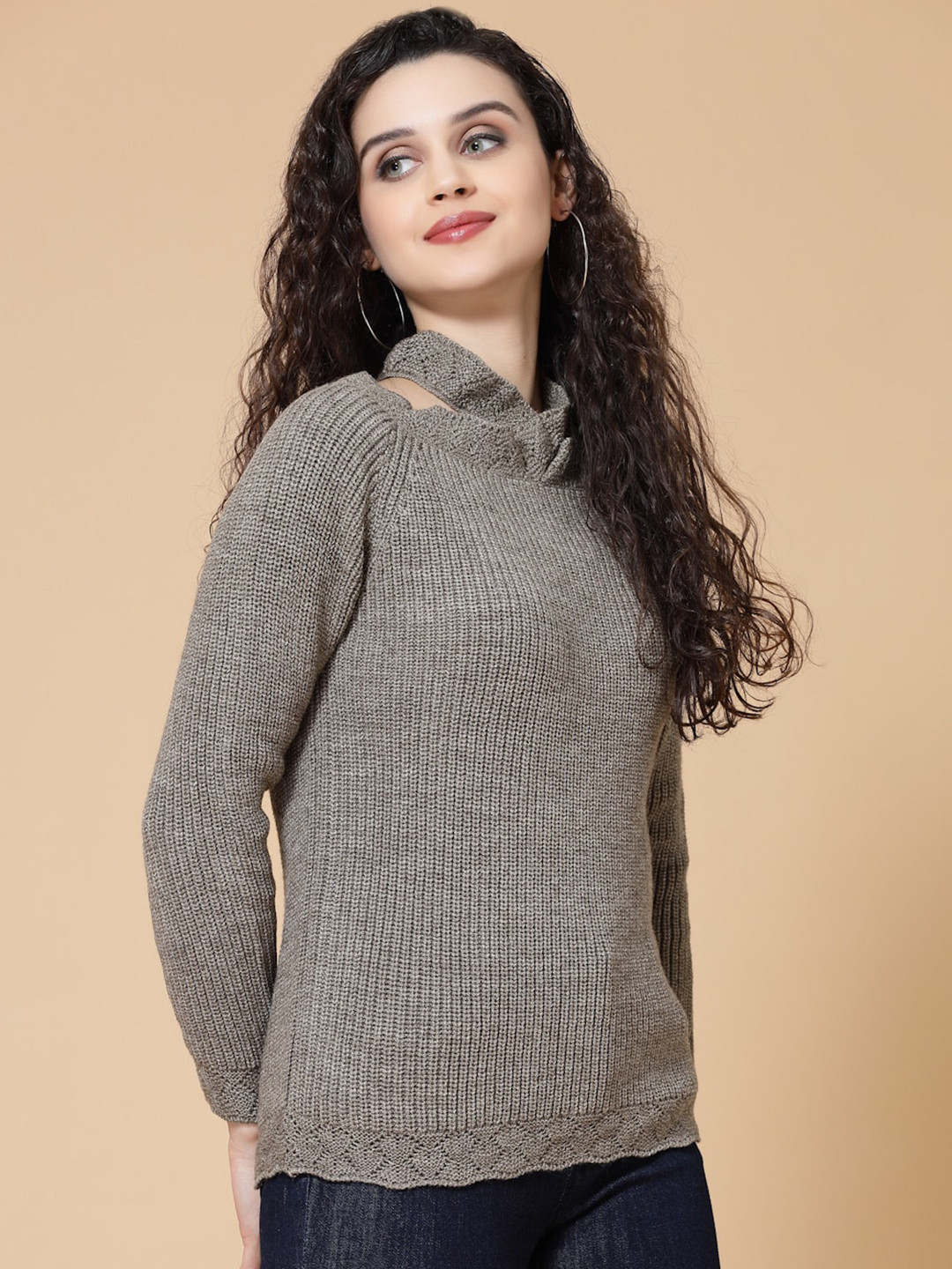 

DressBerry Coffee Brown Ribbed Turtle Neck Acrylic Pullover