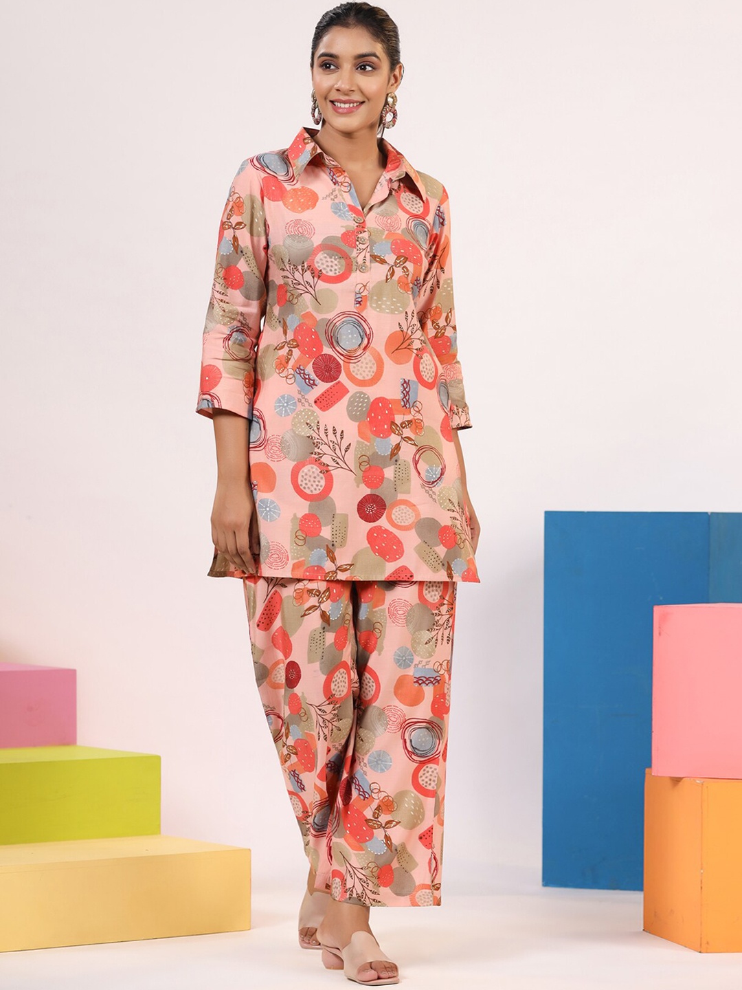 

Rangeelo Printed Kurta With Trousers, Peach
