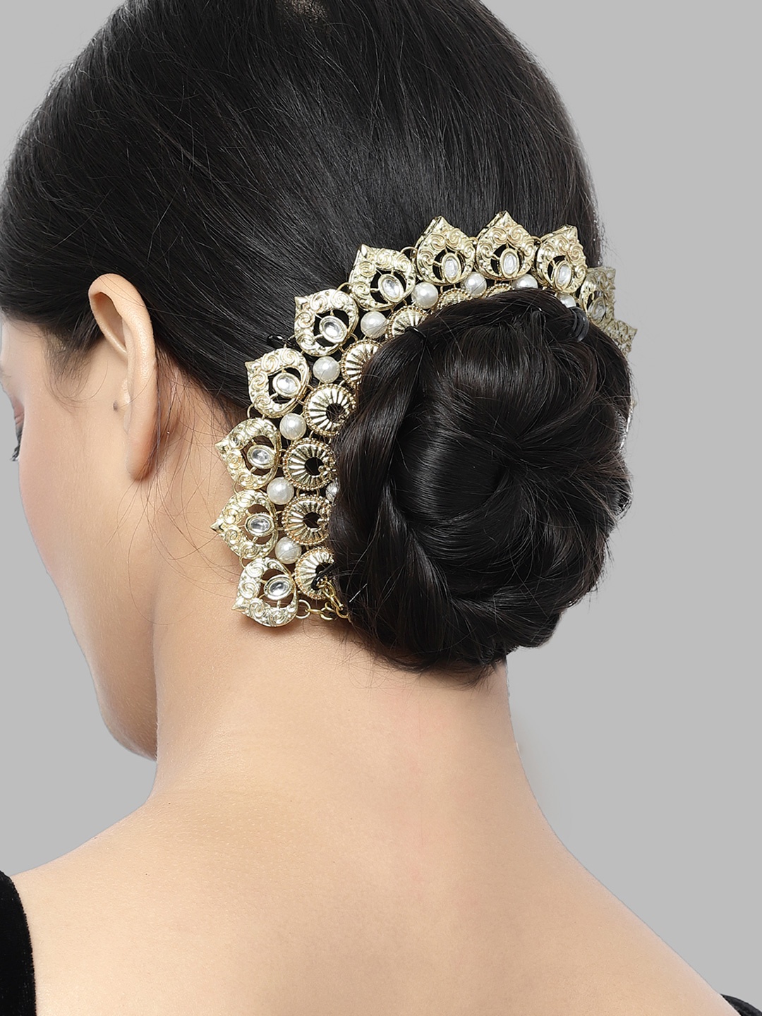 

KARATCART Gold Plated Beaded and Kundan Studded Hair Juda