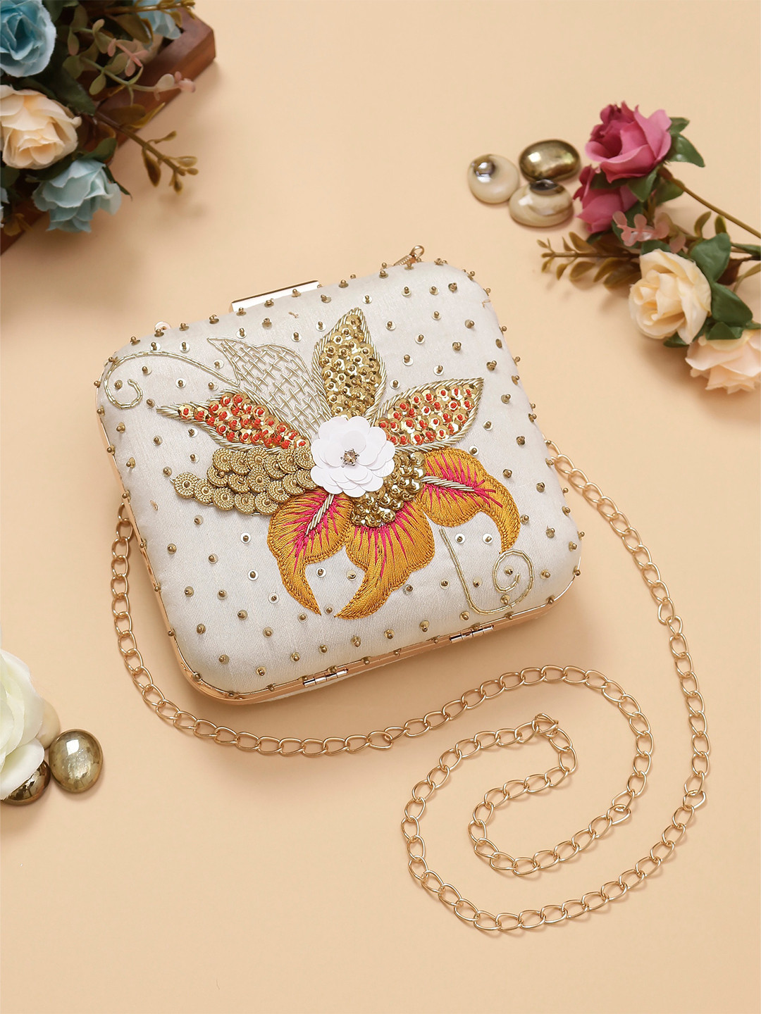 

Swisni Floral Embroidered Sequined Box Clutch, White