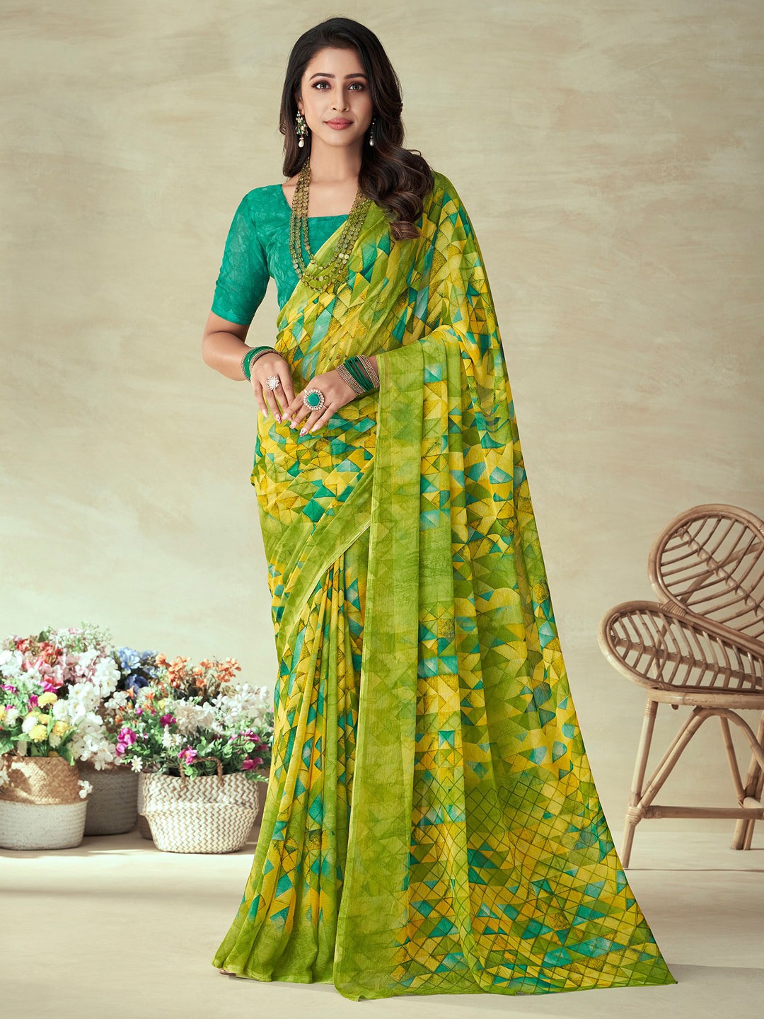 

KALINI Geometric Printed Saree, Green