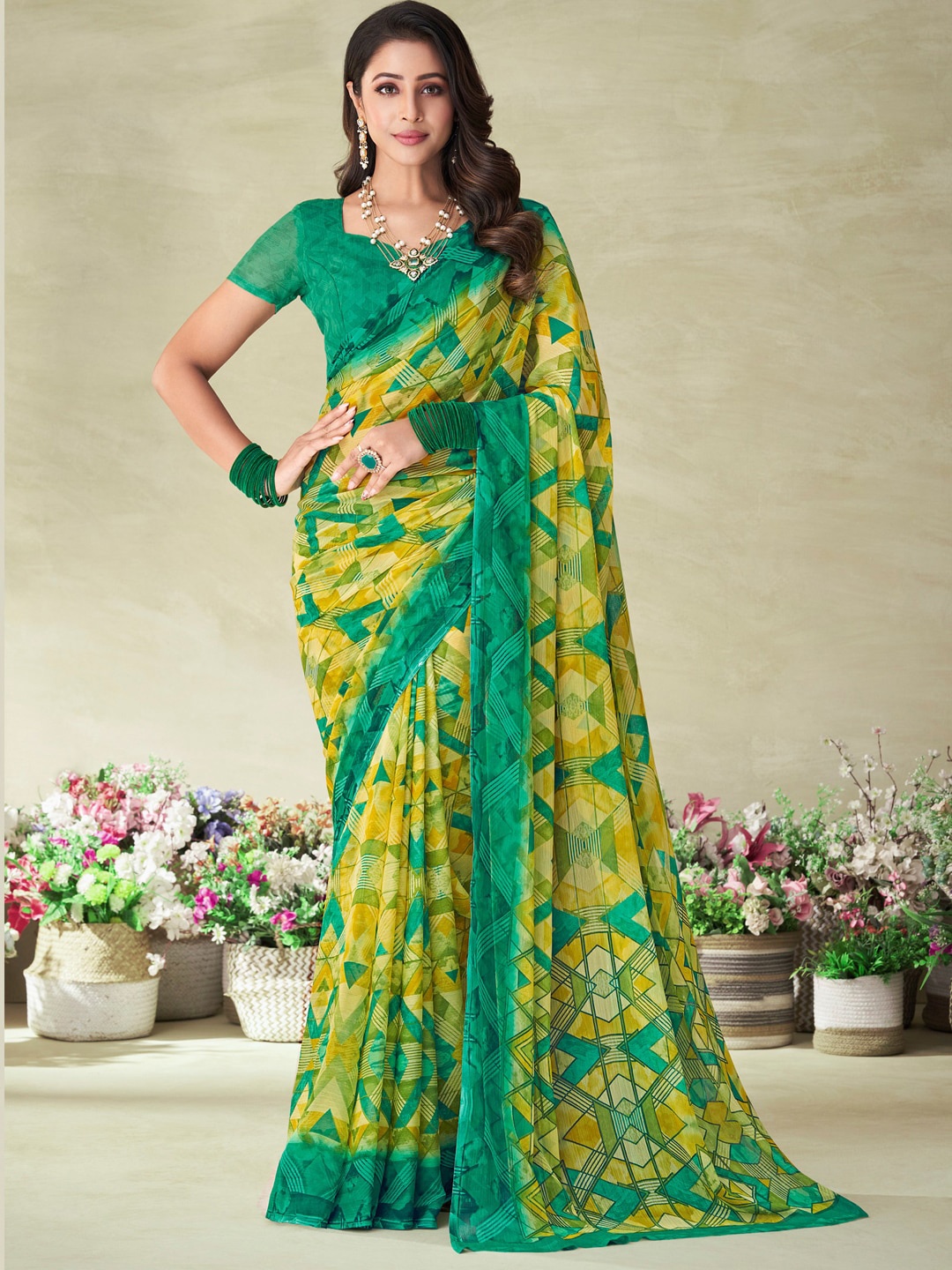 

KALINI Geometric Printed Saree, Yellow
